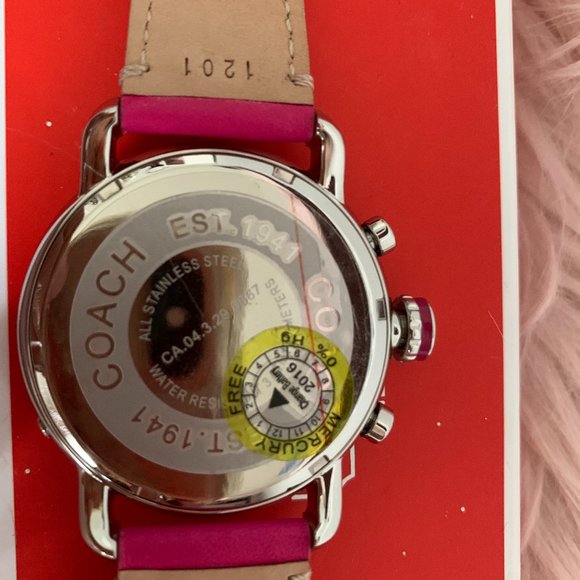 NEW IN BOX! COACH BOYFRIEND LADIES WATCH - Picture 3 of 7